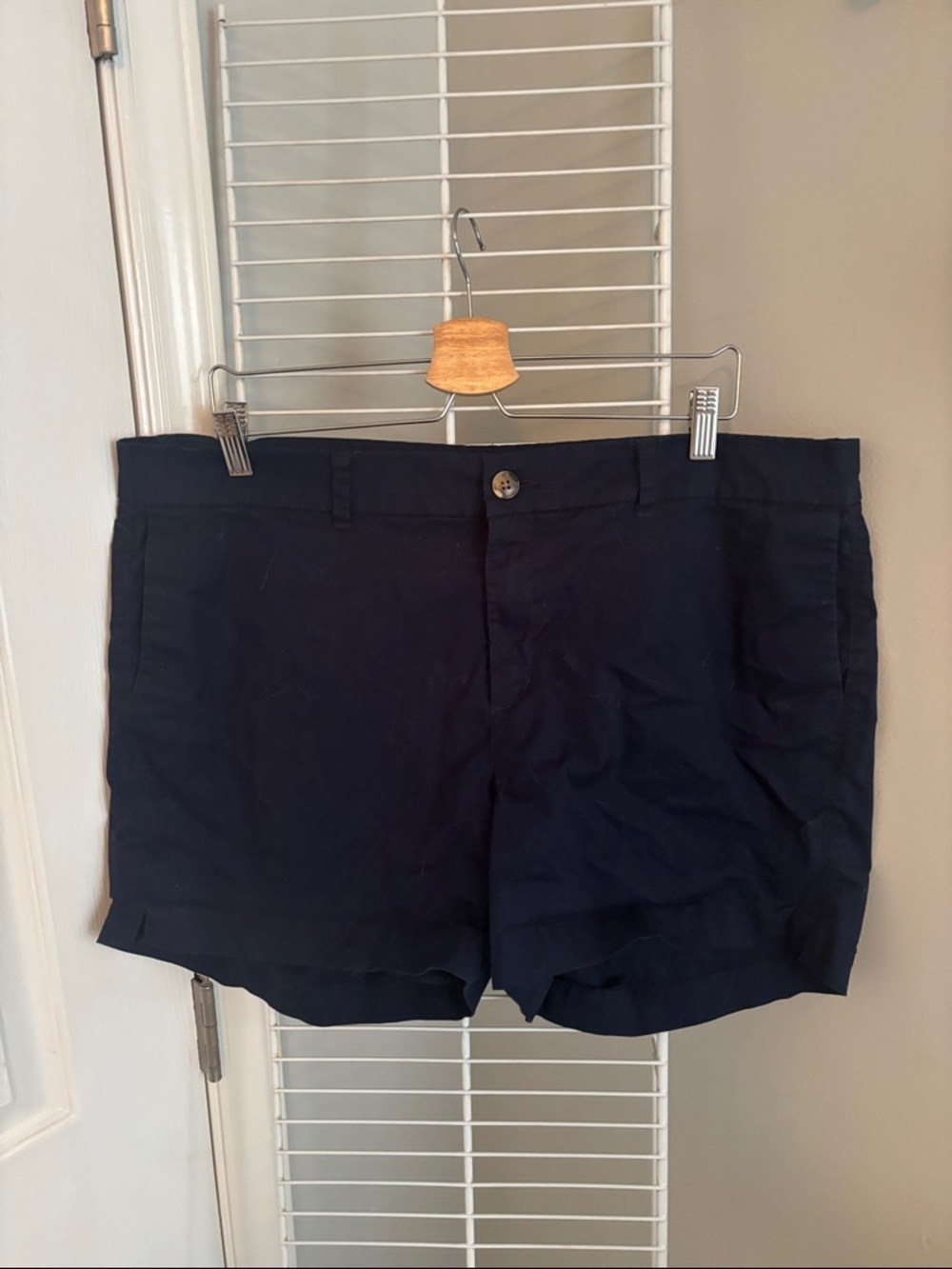 Old Navy Navy Women's Every Day Shorts